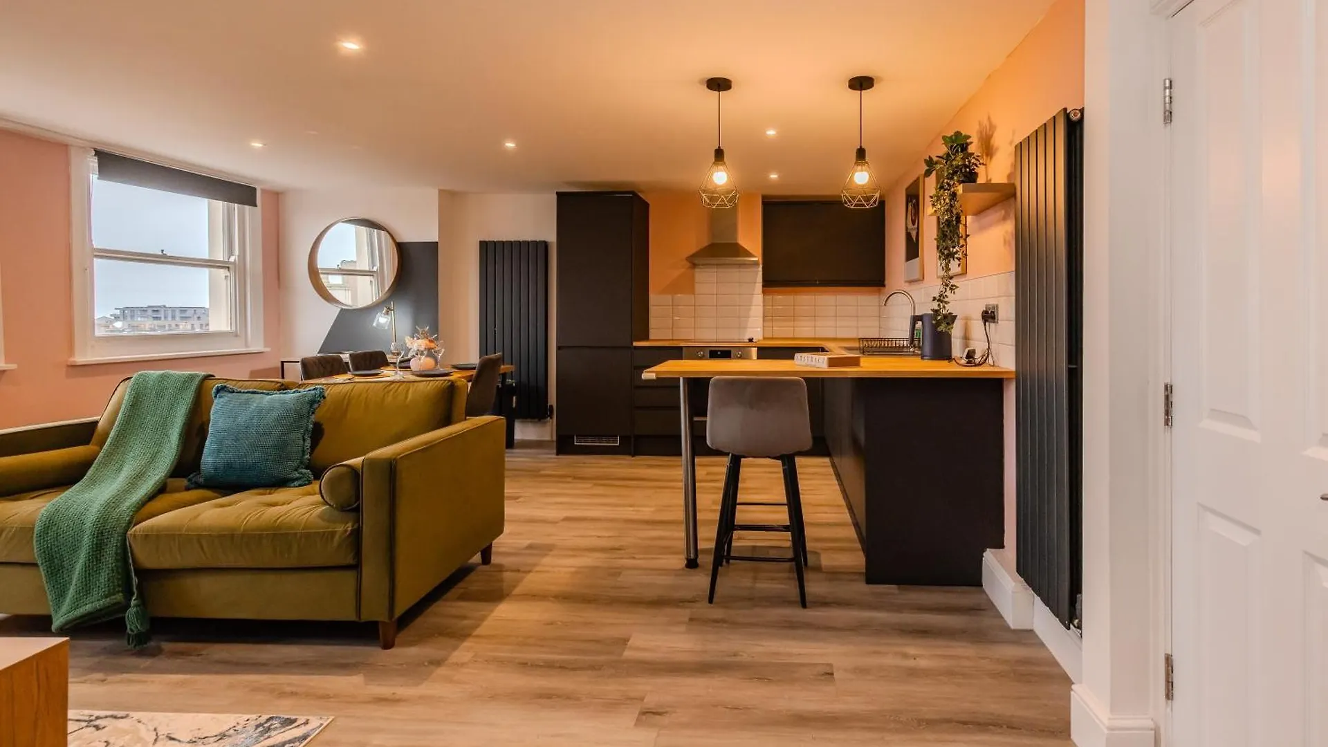 Beautiful 2 Bedroom Flat Next To Brighton Beach With Free Parking 아파트